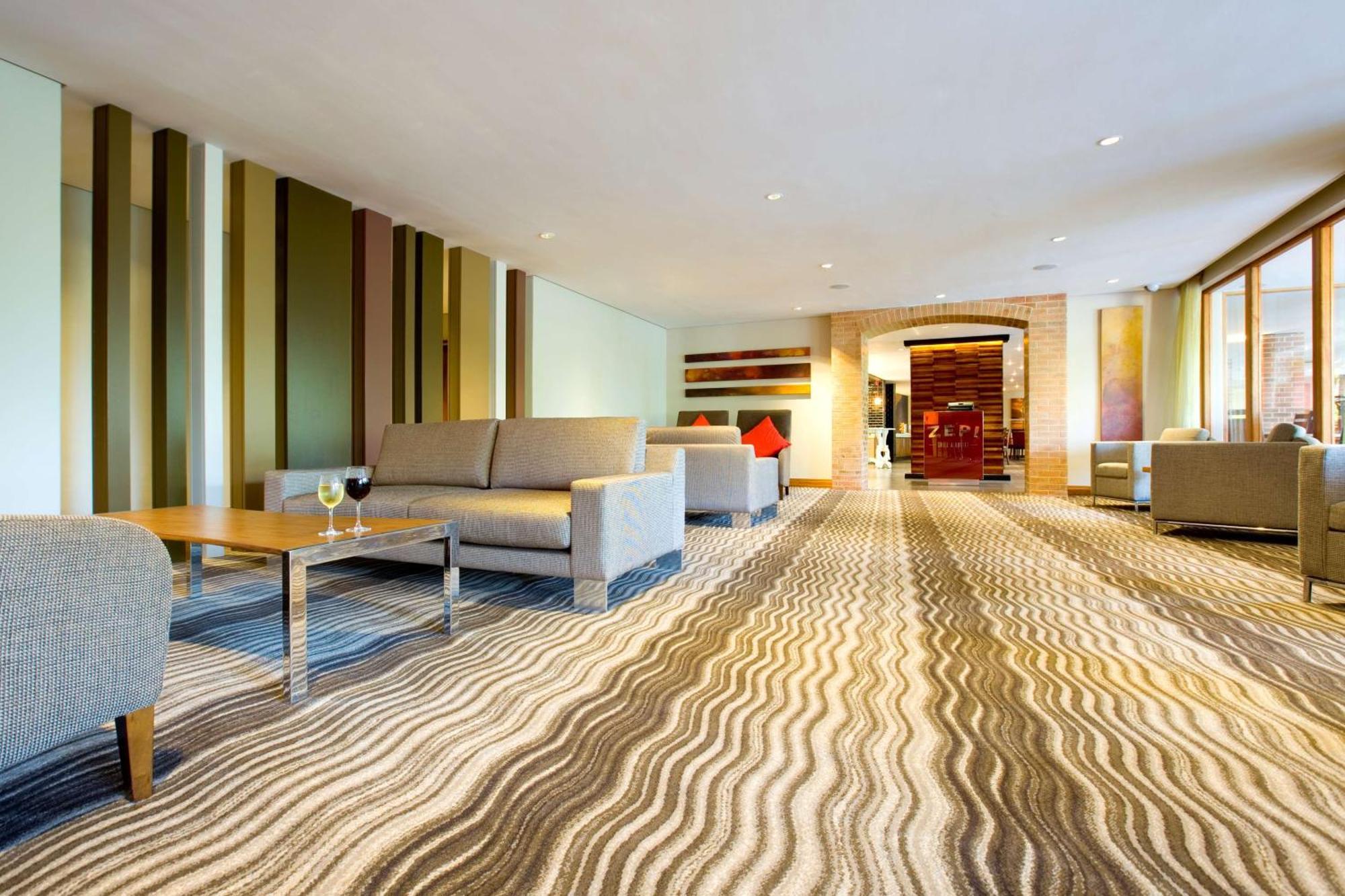 Sunsquare Gardens Hotel 4*